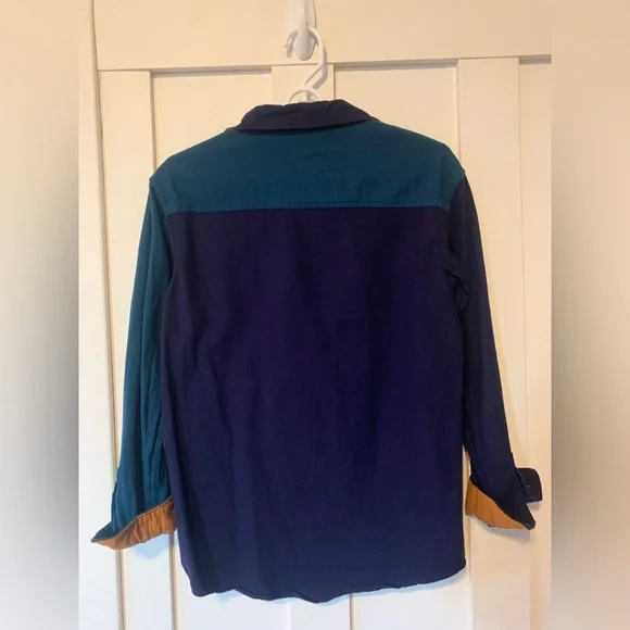 colour-block button down - Picture 2 of 3